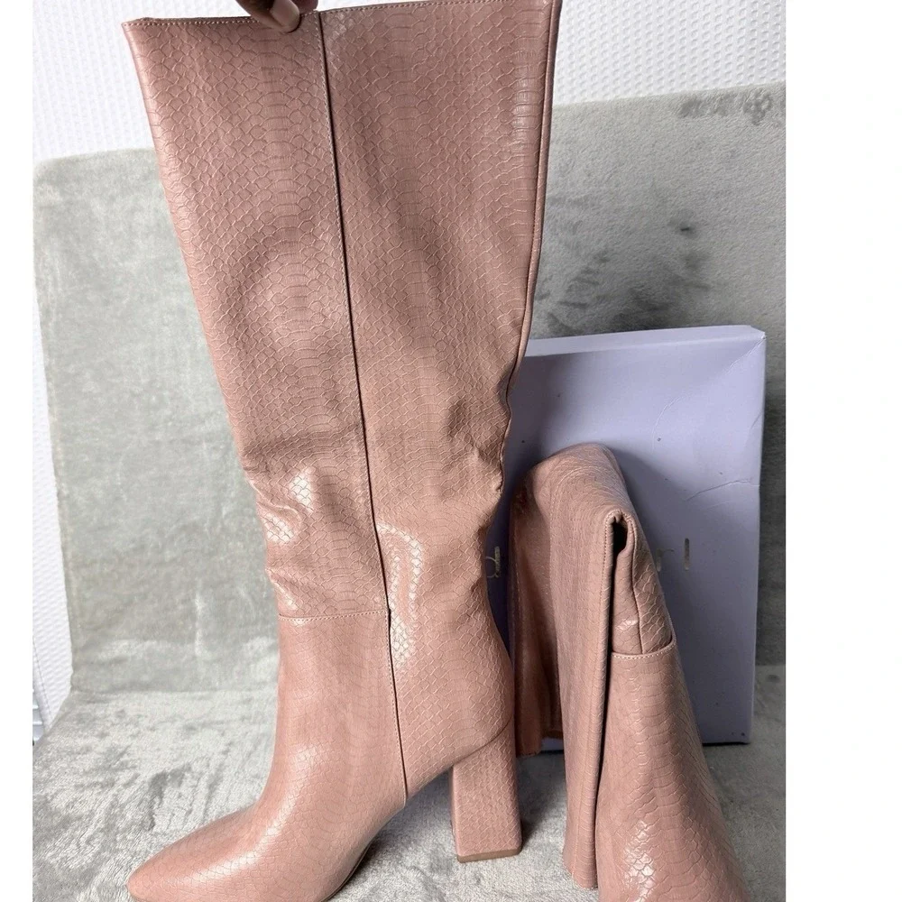 Madden Girl Firefly Women 8.5 Blush Pink Snakeskin Pointed Toe Block Heel Boot